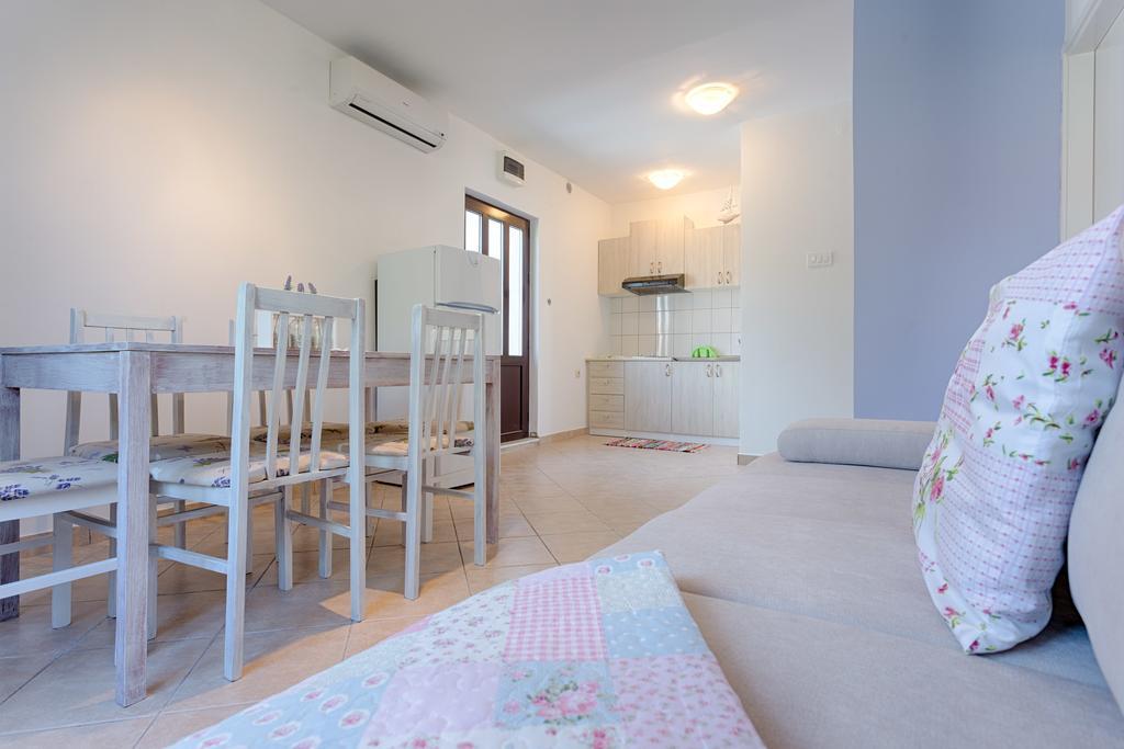 Apartment Dijana โปดสตรานา ภายนอก รูปภาพ