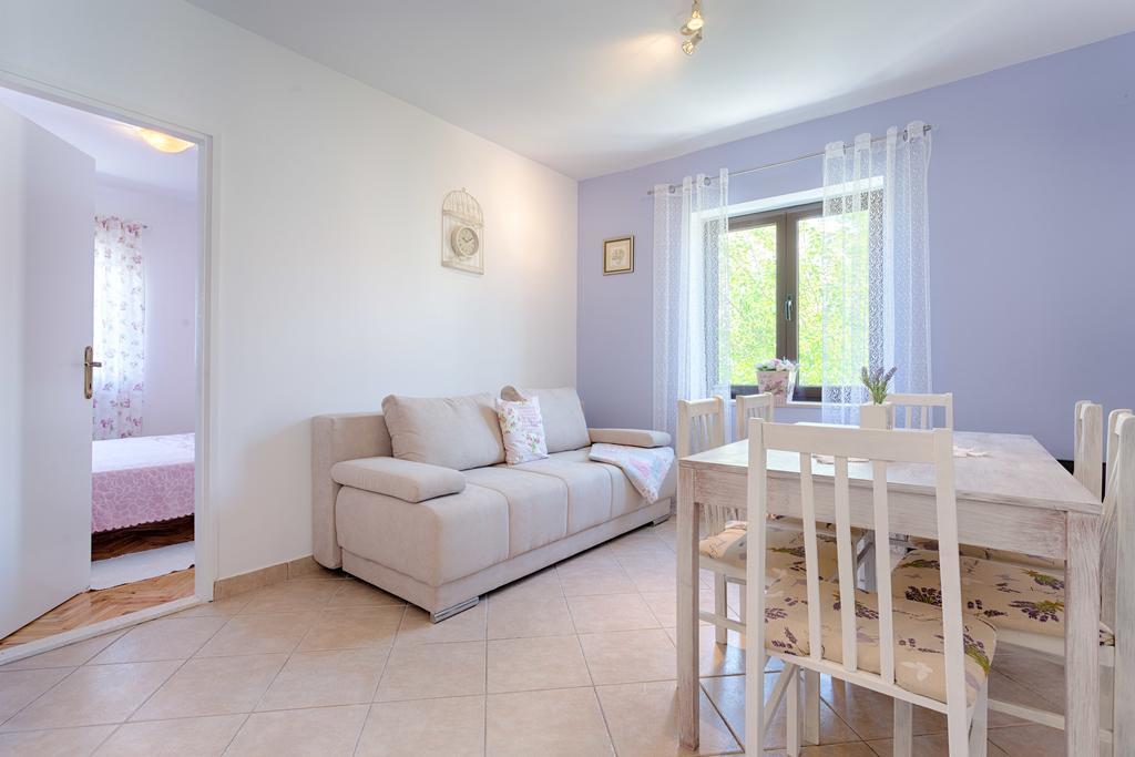 Apartment Dijana โปดสตรานา ภายนอก รูปภาพ