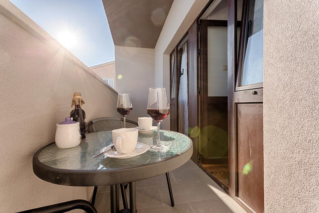 Apartment Dijana โปดสตรานา ภายนอก รูปภาพ